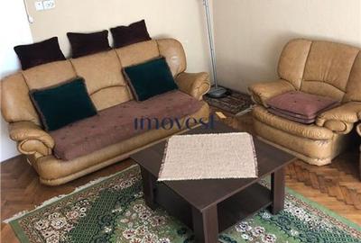 De inchiriat: Apartament la casa in zona Centrala - 1