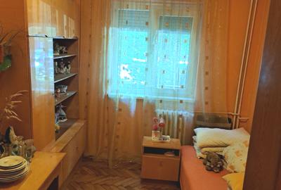 Apartament 3 camere-parter inalt-ideal pentru locuit sau investitie-zona Dacia - 11