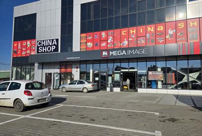 Spațiu comercial, 900 mp în Ștefăneștii de Jos