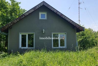 Teren intravilan 10.000mp cu utilitati, imprejmuit, Loc. Sanleani intre case, pr - 12