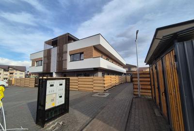 Duplex cu 4 camere în Florești