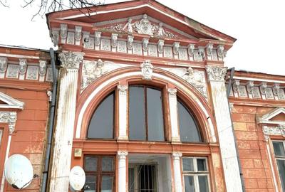 Vila cu arhitectura si teren 1206 mp - 2