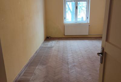 De vânzare apartament 2 camere decomandat – zona centrală, str. Domnească - 2