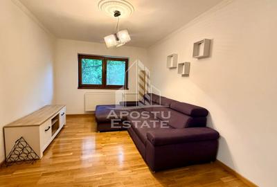 Apartament cu 3 camere decomandat, mobilat în Lipovei