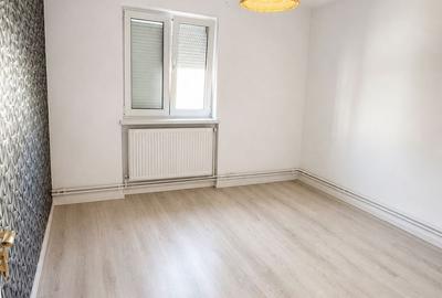 Apartament cu 3 camere decomandat în Kogălniceanu