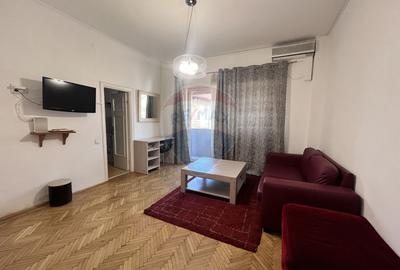 Apartament cu 1 camere semidecomandat, mobilat în Romană