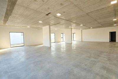 Spatiu comercial 372mp,3 parcari, Intre Lacuri - zona Leroy Merlin - 1