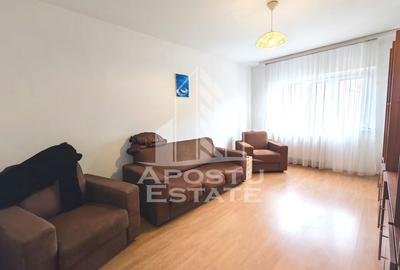 Apartament cu 3 camere decomandat în Torontalului