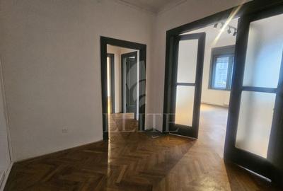 Apartament 4 camere în zona P-TA UNIRII - 4