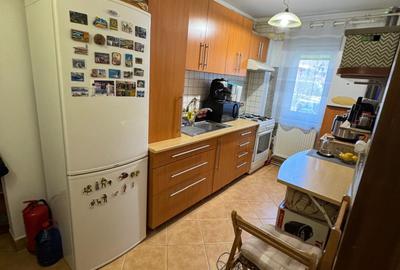 Apartament cu 2 camere semidecomandat, mobilat în Grigorescu