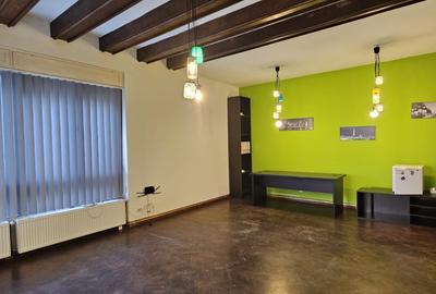 Inchiriez spatiu central,la casa,parter, pretabil pentru birouri sau activitati - 4