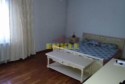 Vila 5 camere , zona Petru Rares -demisol+parter+etaj , pret negociabil ! - 6