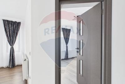 Casă / Vilă cu 5 camere de vânzare - 23