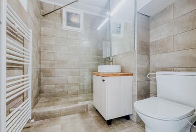 Apartament renovat decomandat|2 camere|Interservisan/Titulescu - 13