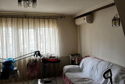 Apartament cu 3 camere , str. Bozieni - 32