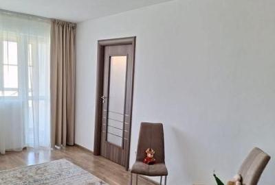 Apartament cu 3 camere semidecomandat, mobilat în Timișoara