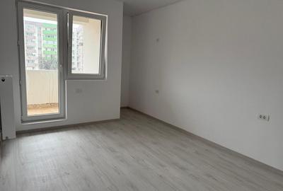 Apartament cu 3 camere decomandat în Berceni