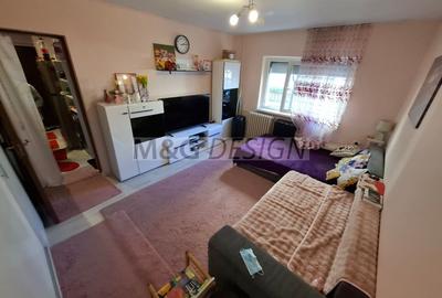 Garsonieră decomandată în Soarelui