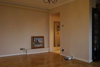 Apartament cu 3 camere în Moșilor