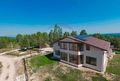 Pensiune de Vanzare cu 8 dormitoare, Risca, Jud. Cluj - 1