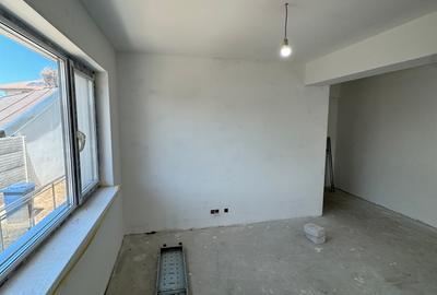 Apartament 3 camere decomandat nou/ metrou 1 Mai - 12