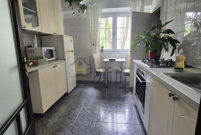 Inchiriere Apartament 3 camere disponibil imediat Bld Decebal - 8