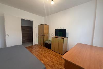 Apartament 3 Camere Decomandat, Etaj 1, Tractorul - 5
