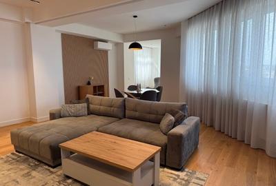 Apartament cu 2 camere decomandat, mobilat în Centrul Civic