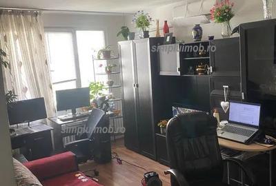 Decomandat parcare etaj intermediar 3 camere Bulevardul Chisinau - 4