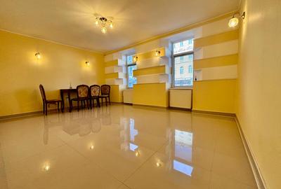 Oportunitate! Piața Mihai Viteazu, pct 0!Apartament 2 camere decomandate,renovat - 1