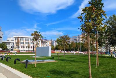 Apartament cu 2 camere de vanzare, zona metrou Aparatorii Patriei - 25