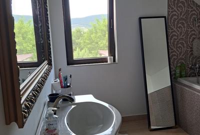 VILA IN REGIM DE INALTIME PARTER SI ETAJ ULTRAFINISATA PE 19 ARI TEREN - 36