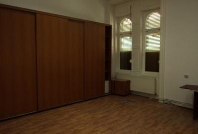 Birouri 50 mp Piata Unirii RENOVAT, prima inchiriere - 9