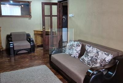 Apartament cu 2 camere semidecomandat, mobilat în Vlahuță