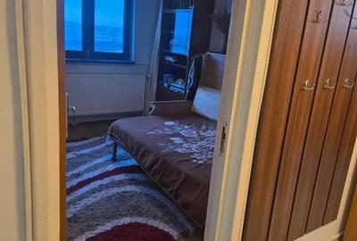 Basarabia-strada soldat Nicolae Sebe-apartament 2 camere - 4