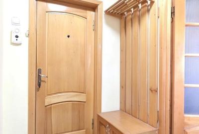 Apartament cu 3 camere, etaj 4, mobilat, zona CENTRU - BUIUM; - 1