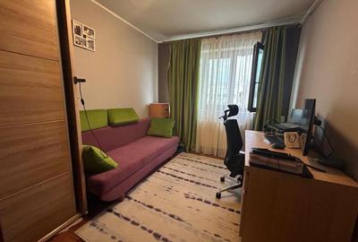 650euro- Dristor- Parklake- 3camere primitor- 70mp- metrou aproape - 3