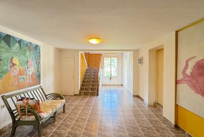 Casa Individuala - 10 Camere -Birouri - Hotel - Camin - 990 MP Teren - 288 utili - 5