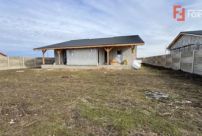 Duplex de vanzare, 3 camere pe parter + pod - Mosnita Veche - 2