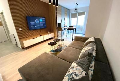 Apartament cu 2 camere semidecomandat în Tractorul