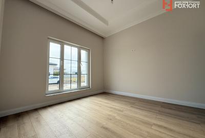 Duplex cu 4 camere si teren de 354 mp de vanzare in Sacalaz - 14