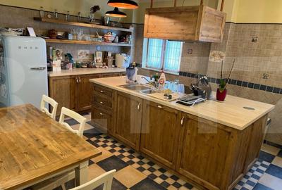 Apartament de 6 camere, 240mp, 2 parcari subterane, zona Lidl - 2