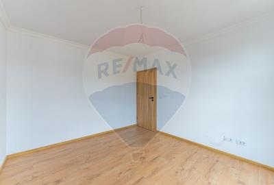 Casă elegantă și spațioasă – în complex privat, zona centrală Arad - 26