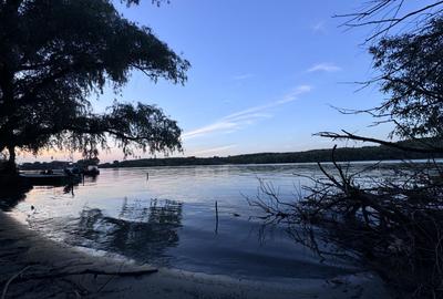 Hotel 25 camere 100 m deschidere DELTA DUNARII teren 12000 mp acces auto - 10