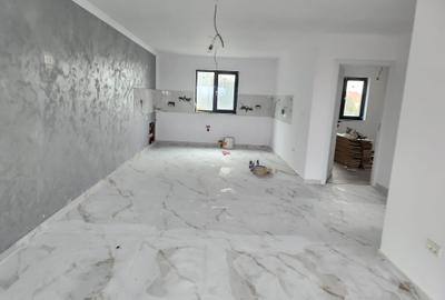 CASA IN MARGINENI CU 3 CAMERE - 10