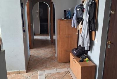 De vânzare: apartament 3 camere - Drumul Taberei - metrou Brâncuși - 7