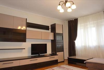 Apartament modern situat central