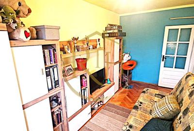 Vand apartament cu 4 camere in zona spitalul judetean,comision ,,0'' - 10