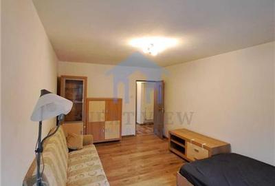 Apartament cu 2 camere decomandat în Zorilor