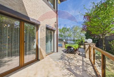 De vanzare Casă / Vilă cu 9 camere la lac cu piscina - 5